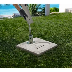 Acquapoint Base in Cemento Bianco Perforata con Griglia di Scarico per Fontane Ground Aquapoint- Accessori|Fontane Per Posa In Superficie