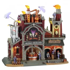 Lemax Evil Spirits Whiskey Distillery con Alimentatore 4.5V Cod. 15723- Edifici E Giostre In Movimento|Edifici E Giostre In Movimento